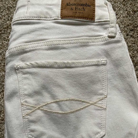 Abercrombie & Fitch Women's Jogging Size 26x29 White - Picture 7 of 8